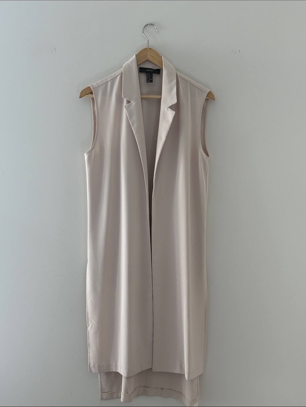 Forever 21 Sleeveless Long Blazer Vest in Light Beige